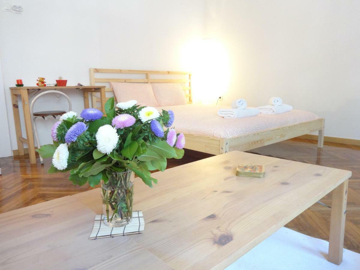 Apartment Maya'S Загреб Екстериор снимка