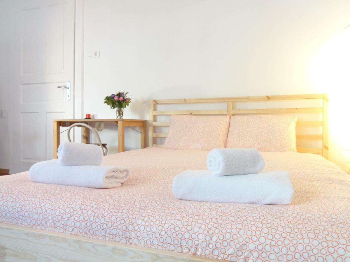 Apartment Maya'S Загреб Екстериор снимка